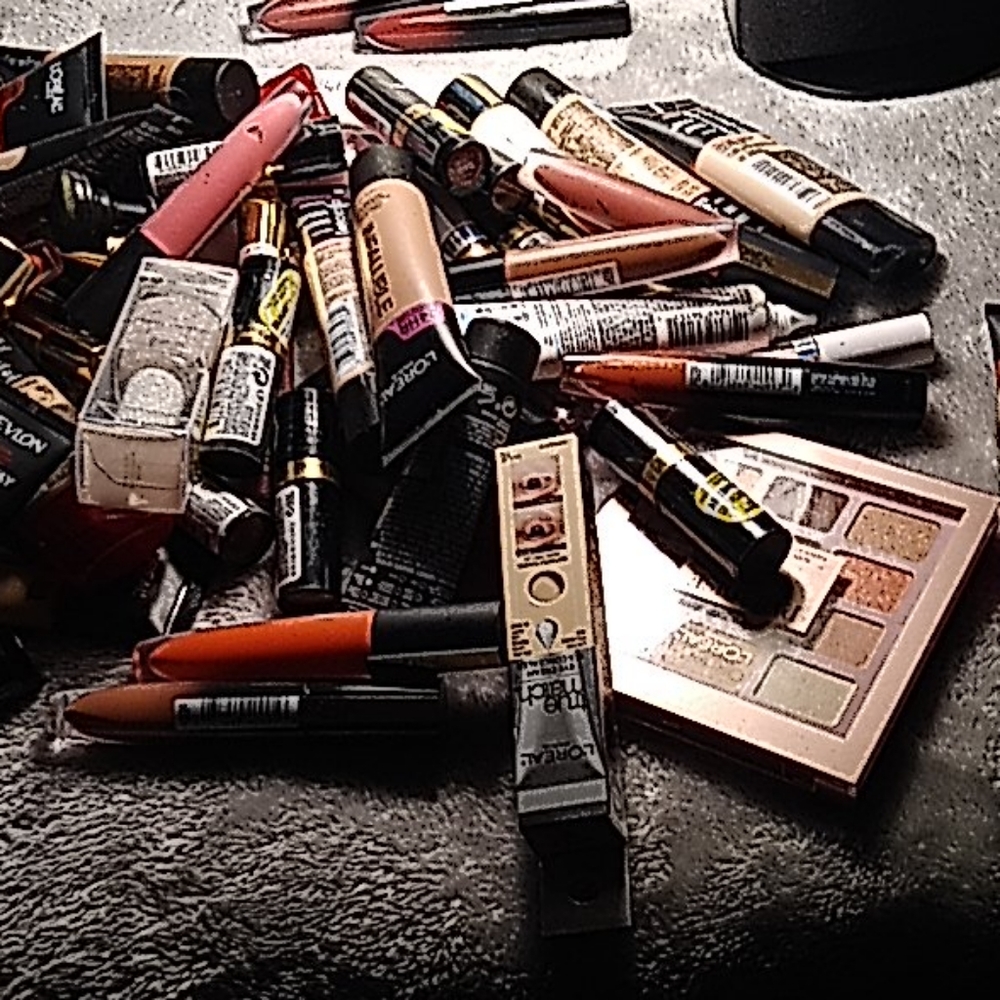 Makeup loreal covergirl  revlon